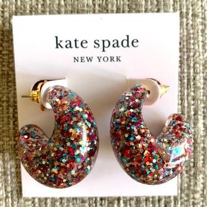 Kate Spade earrings adorables huggies, glitter